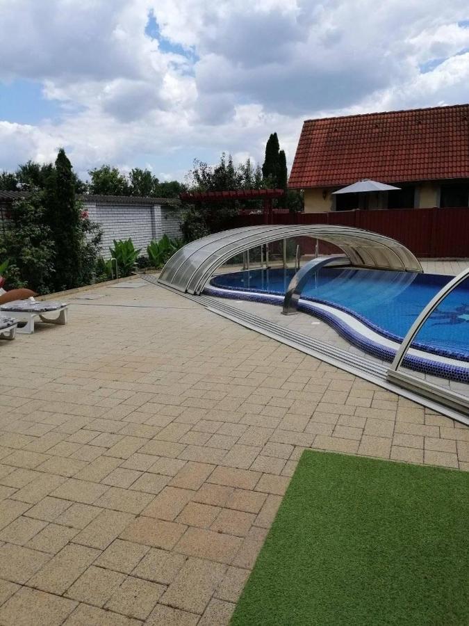 הוילה Balatonszabadi Fürdőtelep Goldenvendeghaz מראה חיצוני תמונה