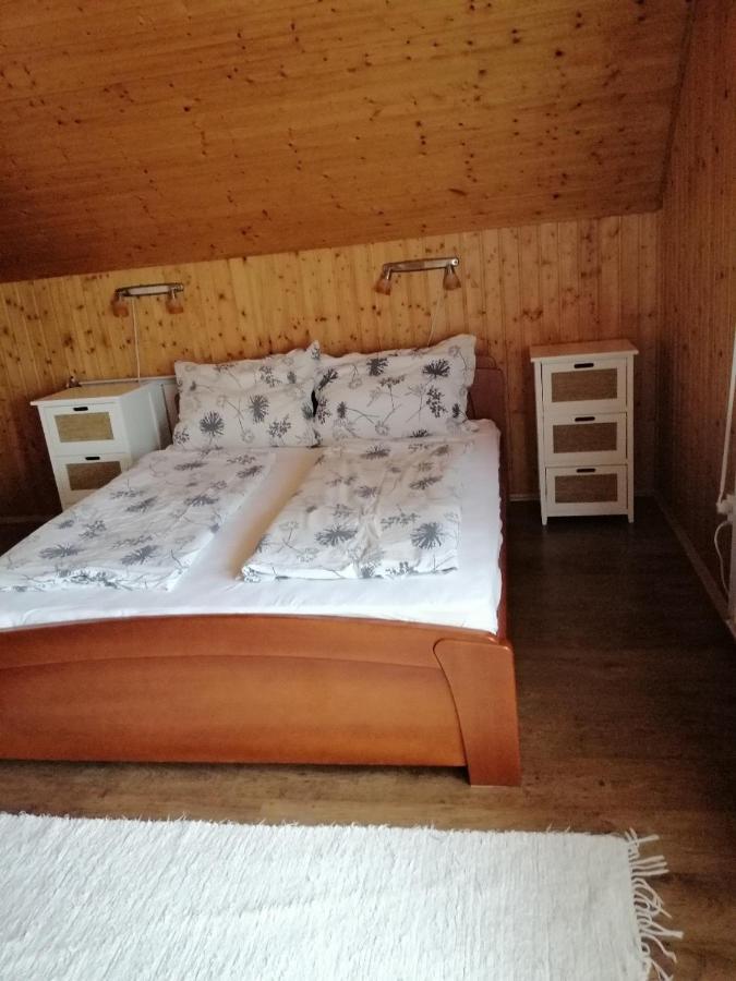 הוילה Balatonszabadi Fürdőtelep Goldenvendeghaz מראה חיצוני תמונה